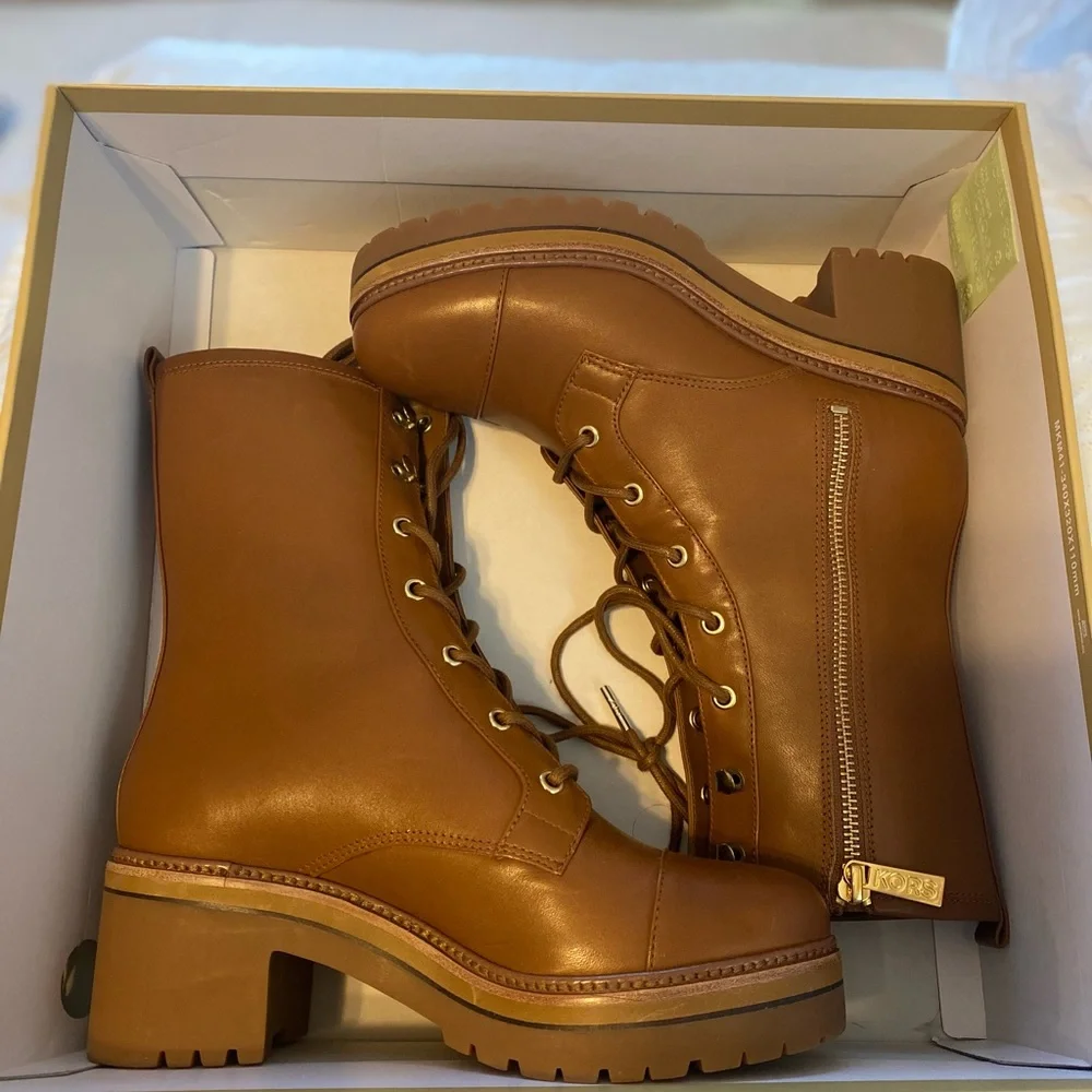 MICHAEL KORS Anaka Leather Combat Boot - Picture 2 of 7